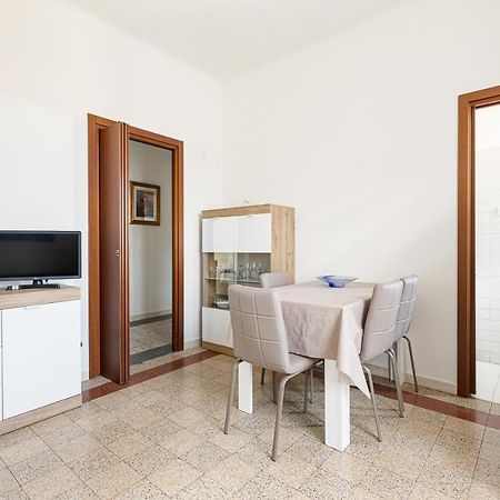 Guesthost - Ca' Granda M5 Bright Apartment Мілан Екстер'єр фото