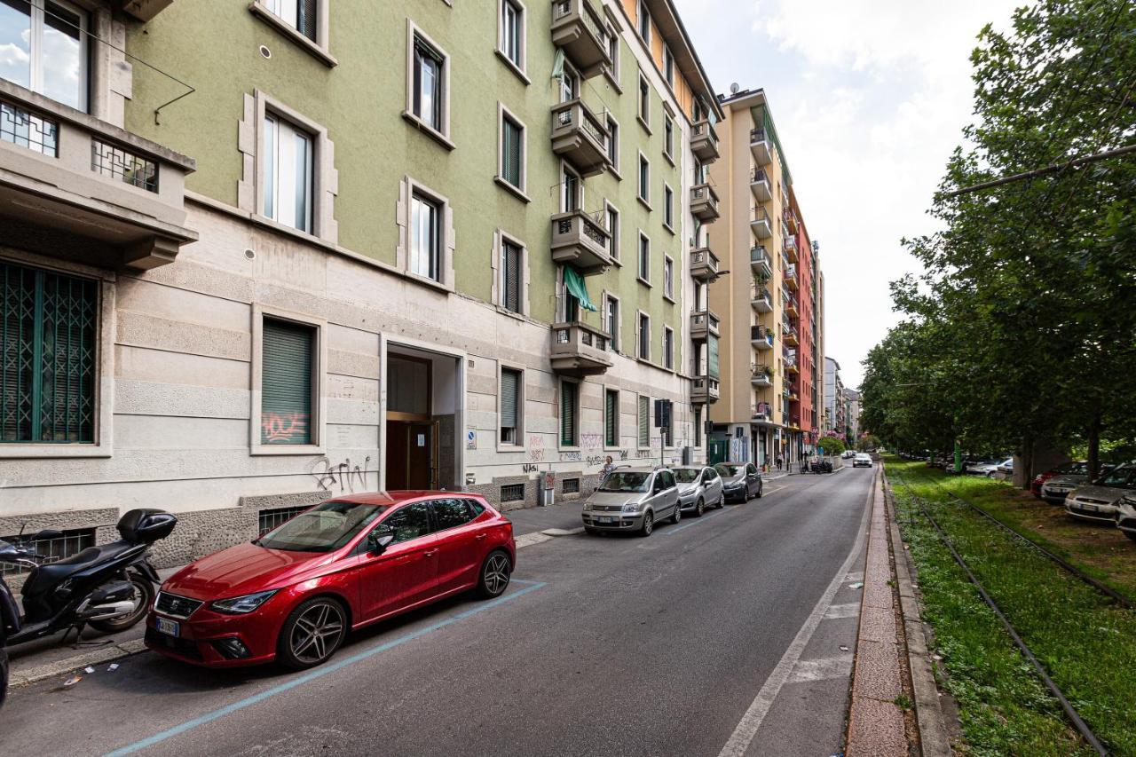 Guesthost - Ca' Granda M5 Bright Apartment Мілан Екстер'єр фото