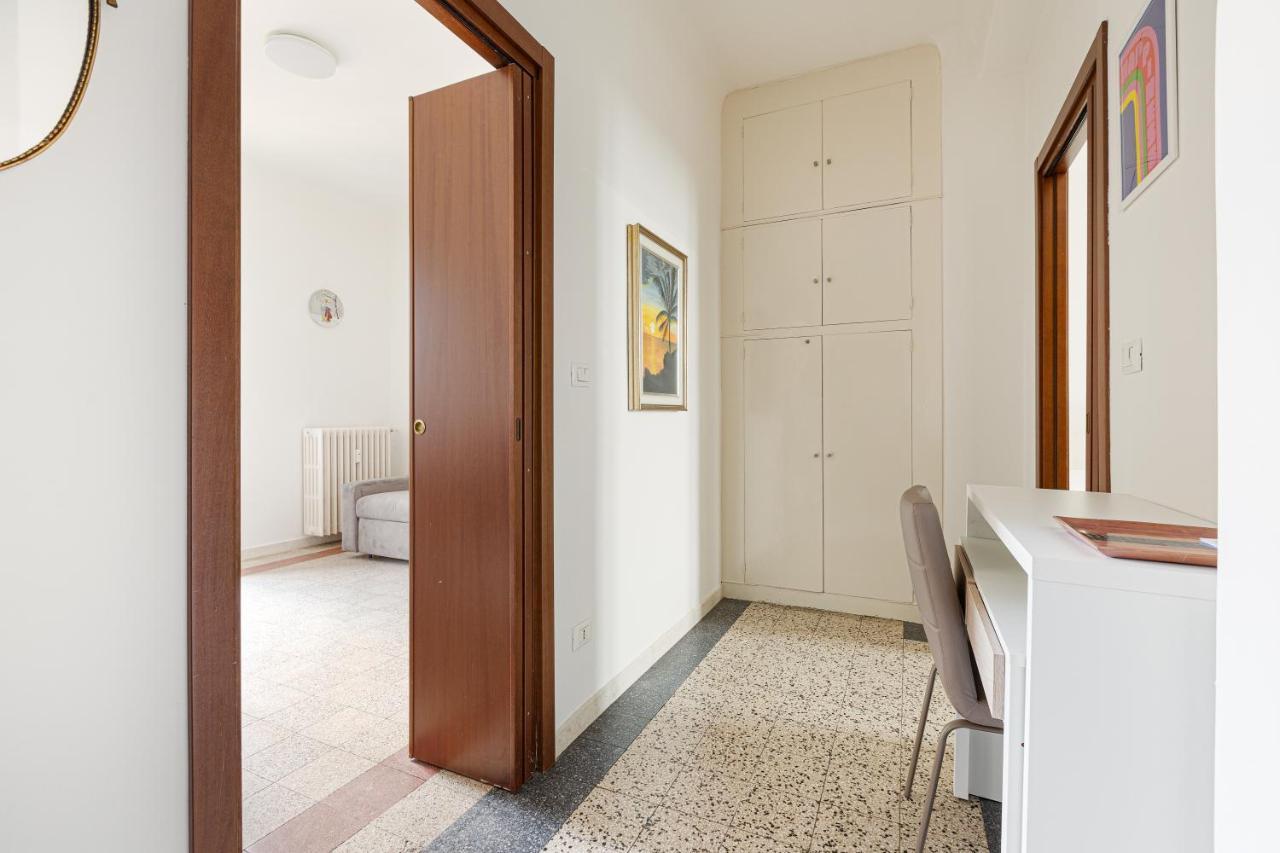 Guesthost - Ca' Granda M5 Bright Apartment Мілан Екстер'єр фото